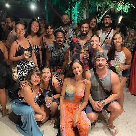 Adios Amigos Hostel Porto Seguro Bagian luar foto